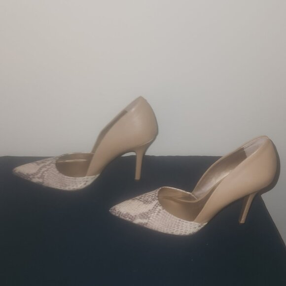 BCBGeneration nude snake-print d'orsay pointed-toe high heels. Size 8.5 women - Picture 4 of 11